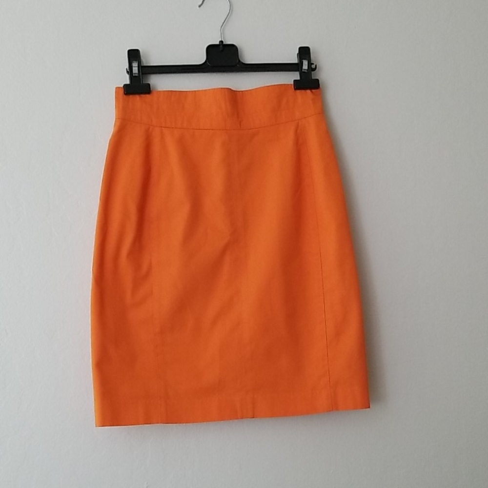 Vertigo designer skirt